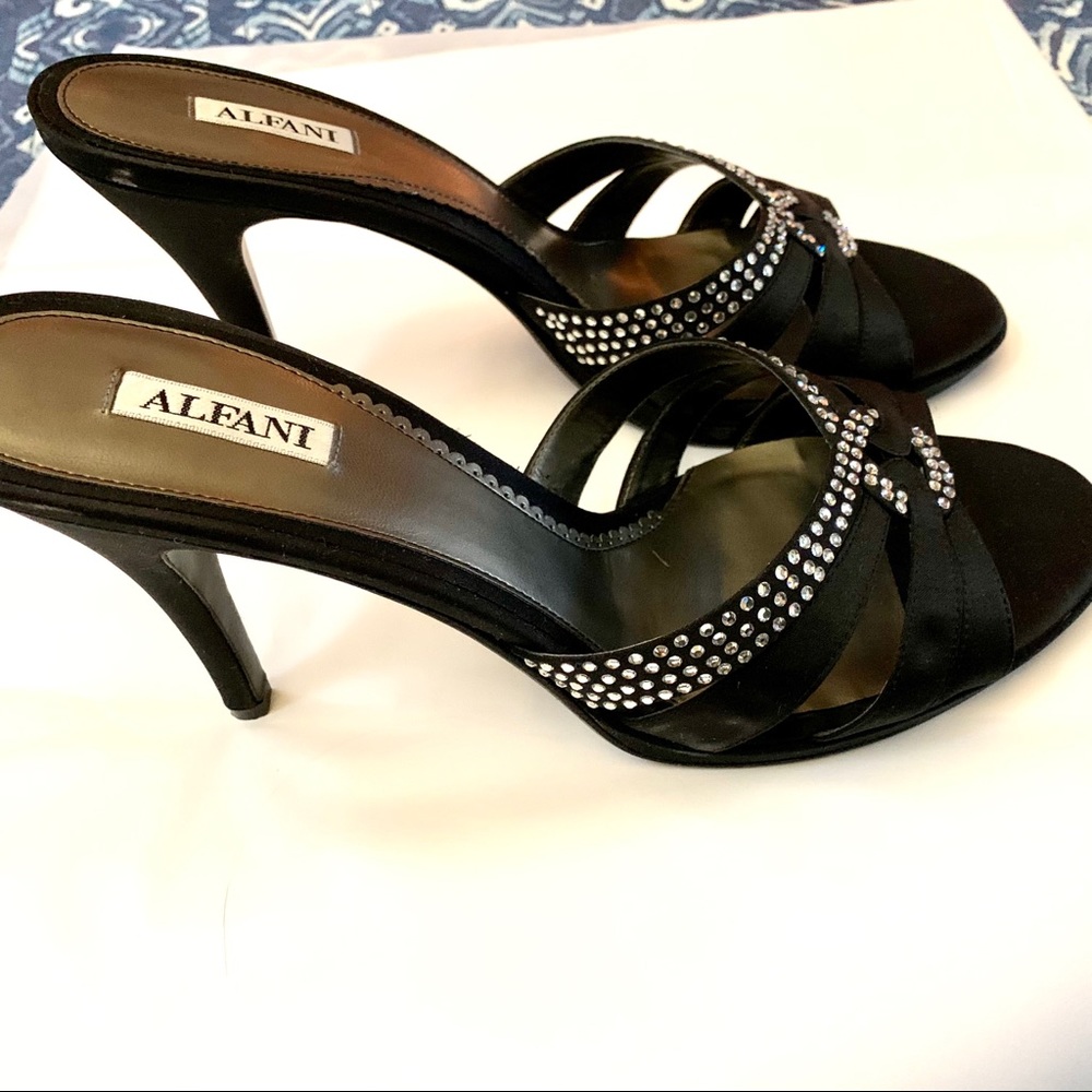 Women’s dressy heels
